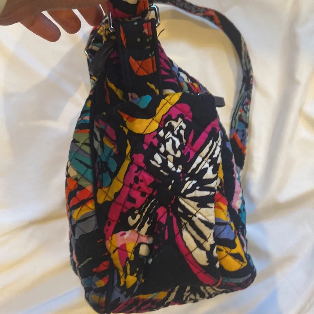 Vera Bradley Butterfly Quilted X body Super Nice condition Bonus matching bag - Picture 7 of 15